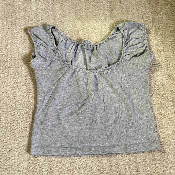 Brandy Melville Tops - brandy melville eden crop top